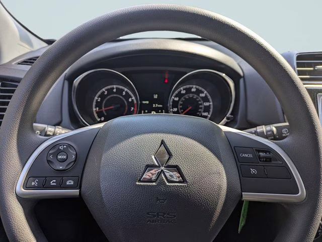 2026 Mercury Gray Metallic Mitsubishi Outlander Sport 2.0 ES 4X4 SUV