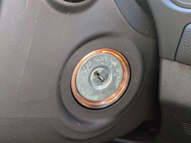 2026 Mercury Gray Metallic Mitsubishi Outlander Sport 2.0 ES 4X4 SUV