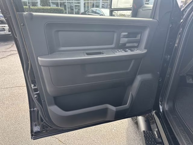 2026 Diamond Black Crystal Pearlcoat Ram 2500 Tradesman 4X4 Truck