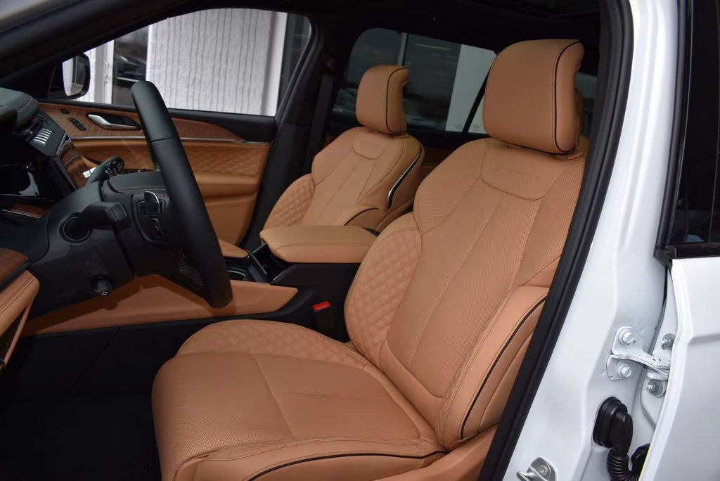 2026 Bright White Clearcoat Jeep Grand Cherokee L Summit 4X4 SUV