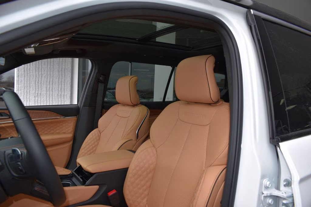 2026 Bright White Clearcoat Jeep Grand Cherokee L Summit 4X4 SUV