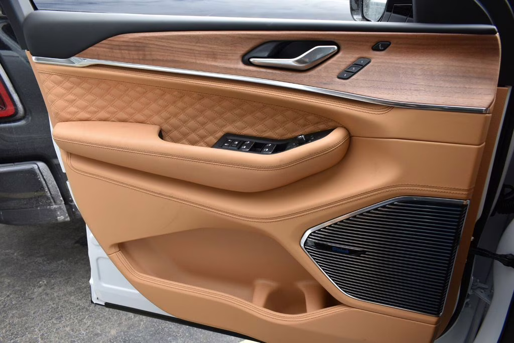 2026 Bright White Clearcoat Jeep Grand Cherokee L Summit 4X4 SUV