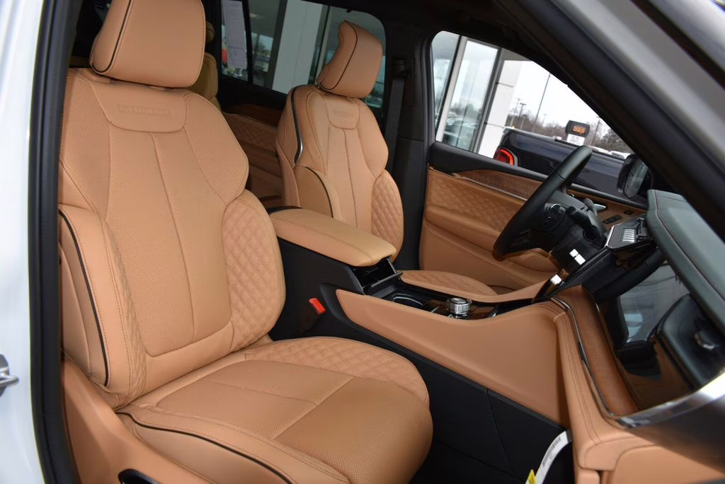 2026 Bright White Clearcoat Jeep Grand Cherokee L Summit 4X4 SUV