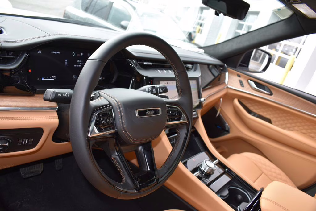 2026 Bright White Clearcoat Jeep Grand Cherokee L Summit 4X4 SUV