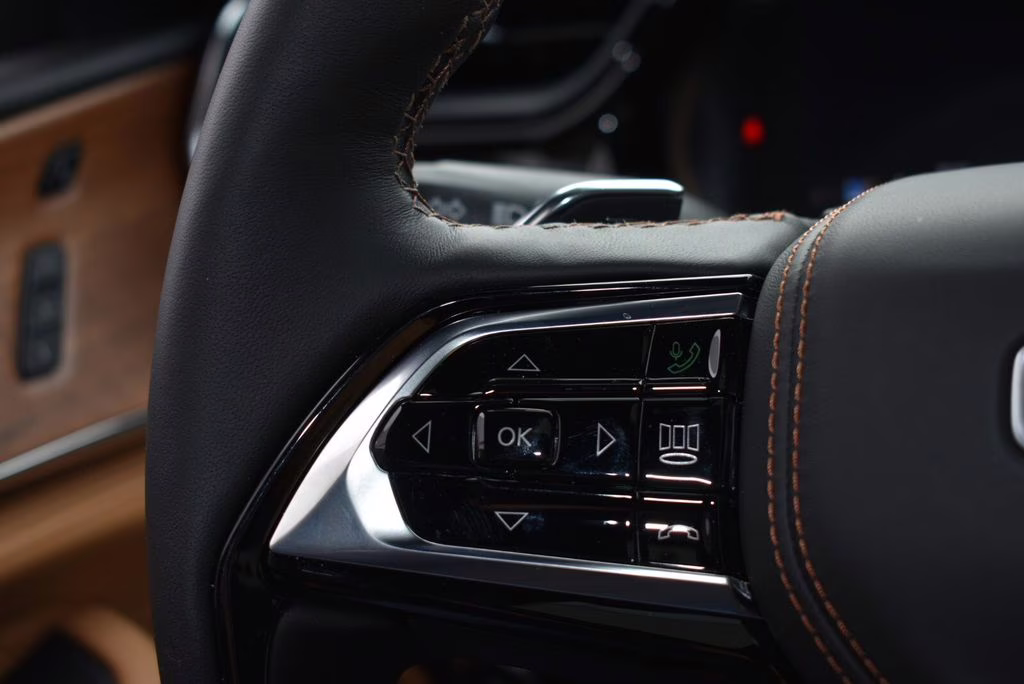 2026 Bright White Clearcoat Jeep Grand Cherokee L Summit 4X4 SUV