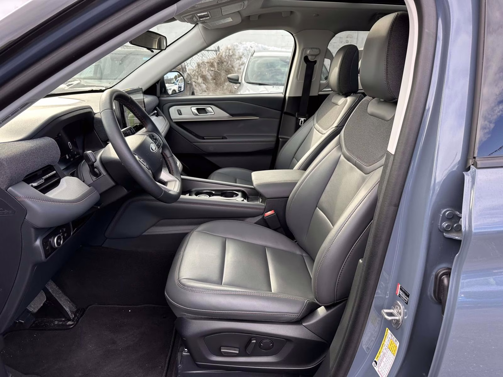 2025 Vapor Blue Metallic Ford Explorer Active 4WD 4X4 SUV