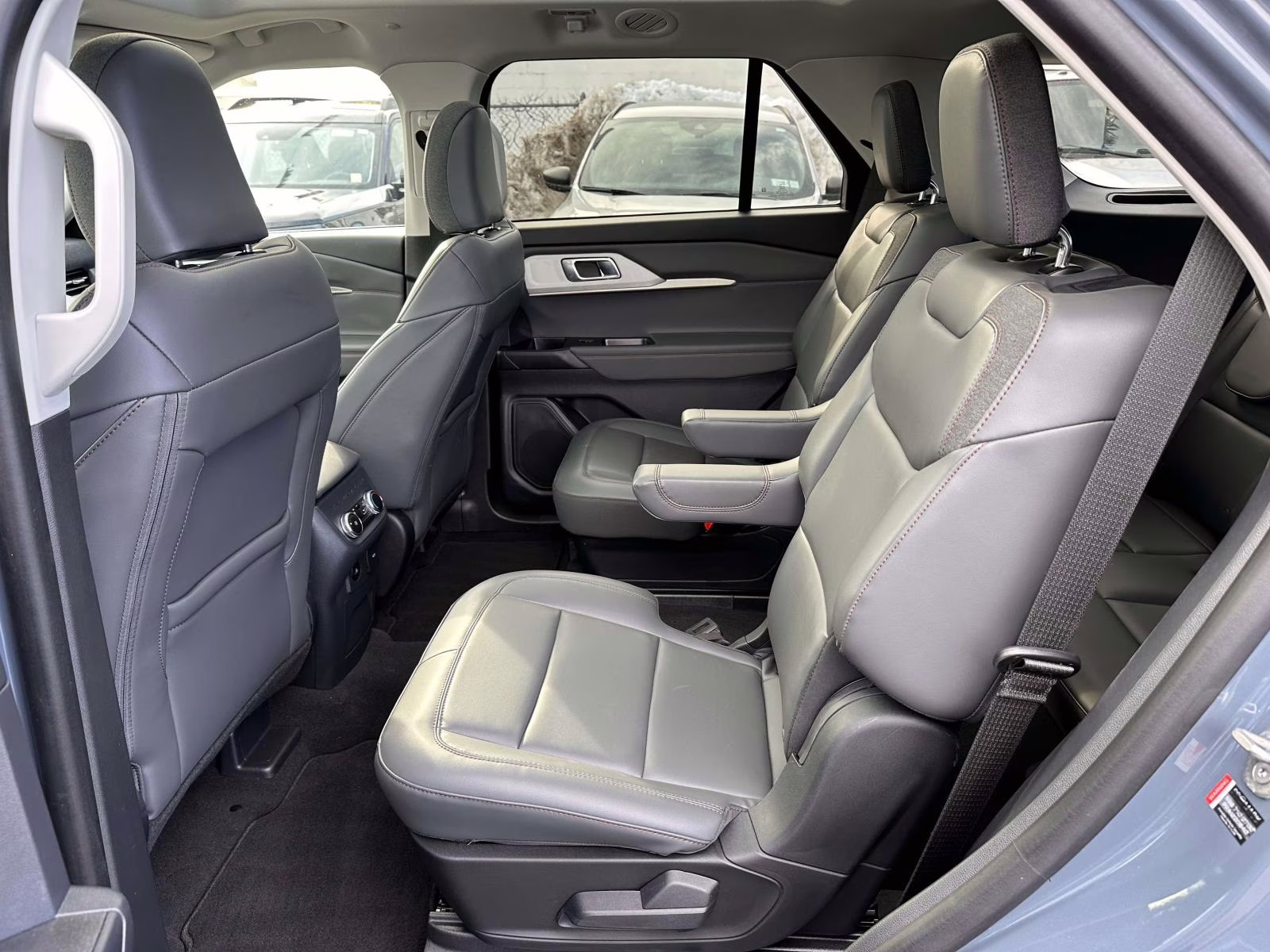 2025 Vapor Blue Metallic Ford Explorer Active 4WD 4X4 SUV