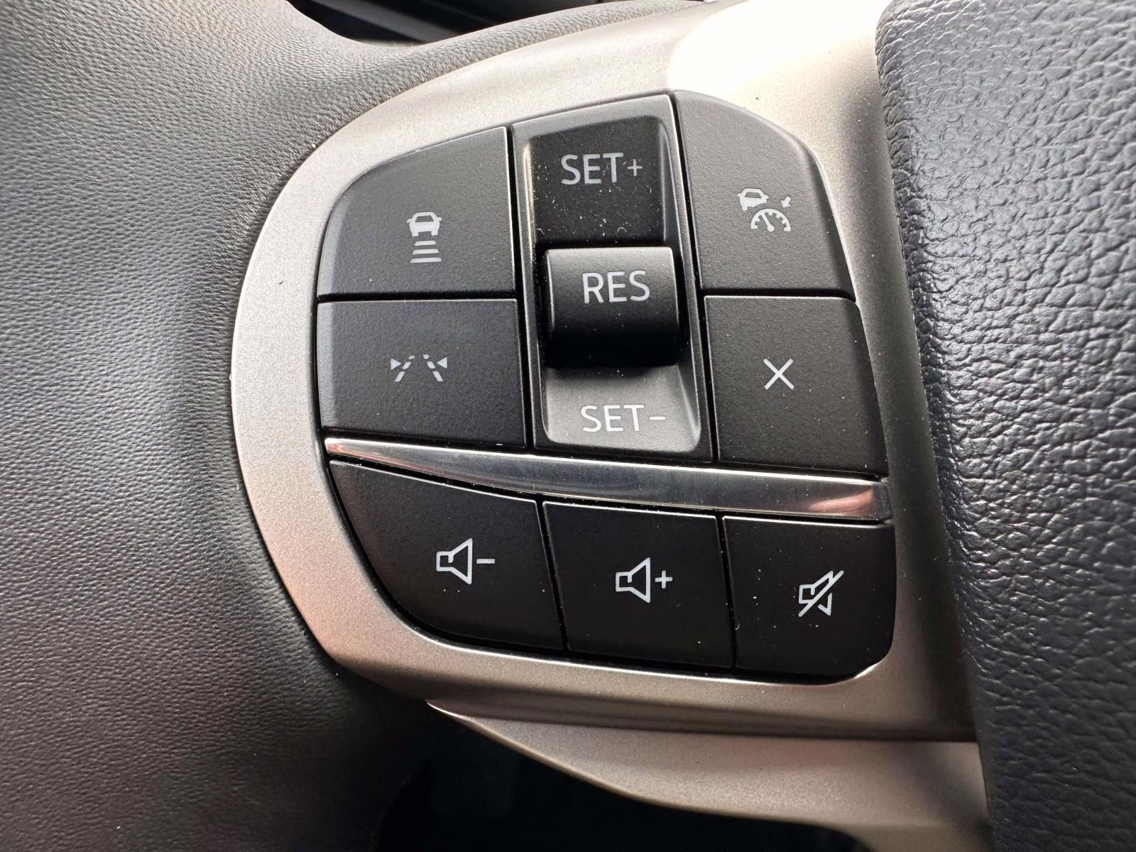 2025 Vapor Blue Metallic Ford Explorer Active 4WD 4X4 SUV