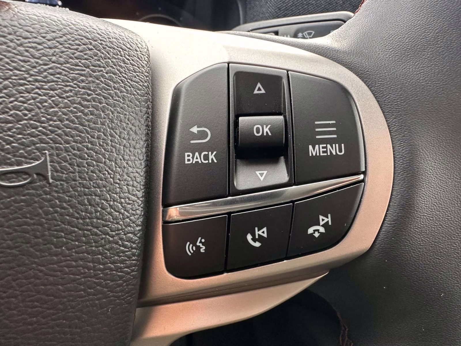2025 Vapor Blue Metallic Ford Explorer Active 4WD 4X4 SUV