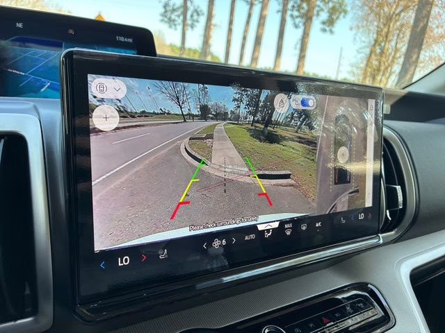 2026 White Metallic Ford Expedition Active RWD SUV