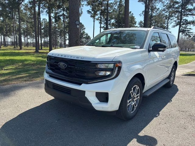 2026 White Metallic Ford Expedition Active RWD SUV