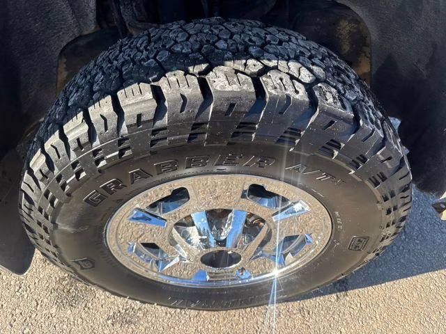 2015 Summit White Chevrolet Silverado 2500HD LT 4X4 Truck