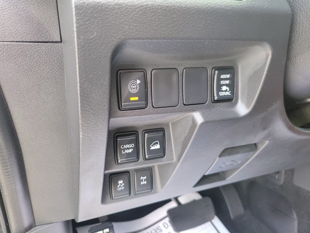 2024 Tactical Green Metallic Nissan Frontier PRO-4X 4X4 Truck
