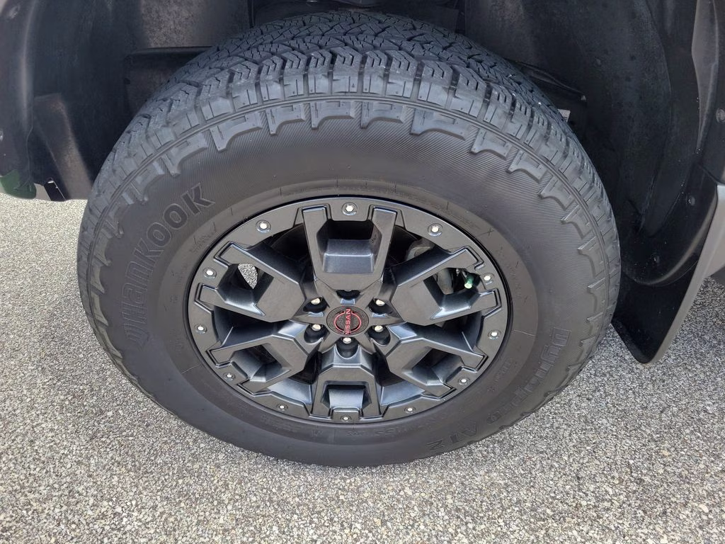 2024 Tactical Green Metallic Nissan Frontier PRO-4X 4X4 Truck