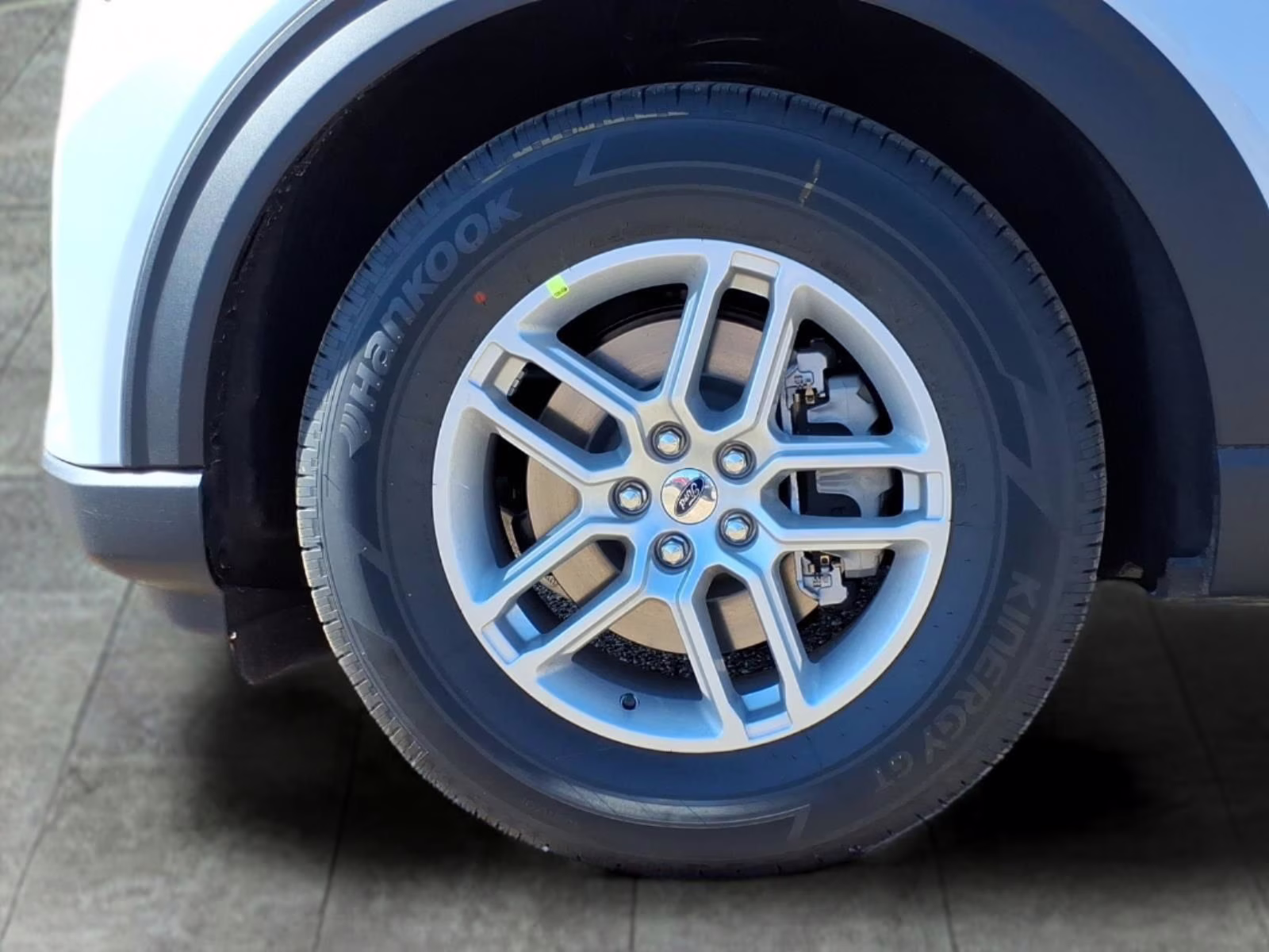 2026 White Metallic Ford Explorer Active RWD SUV