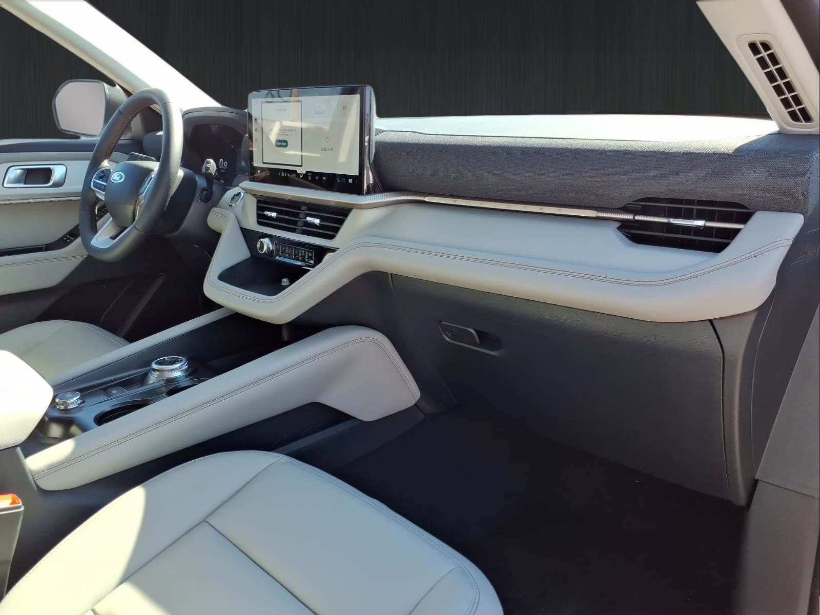2026 White Metallic Ford Explorer Active RWD SUV