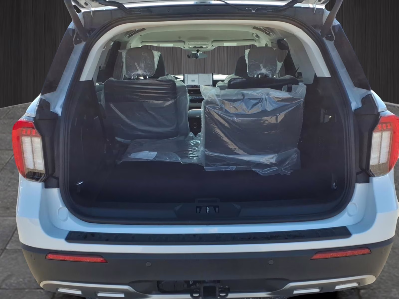2026 White Metallic Ford Explorer Active RWD SUV