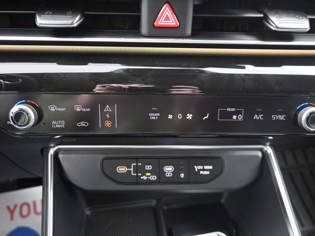 2026 Ceramic Silver Kia Carnival Hybrid SX Prestige FWD Van