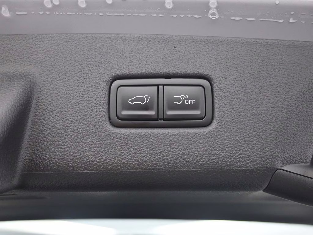 2026 Ceramic Silver Kia Carnival Hybrid SX Prestige FWD Van