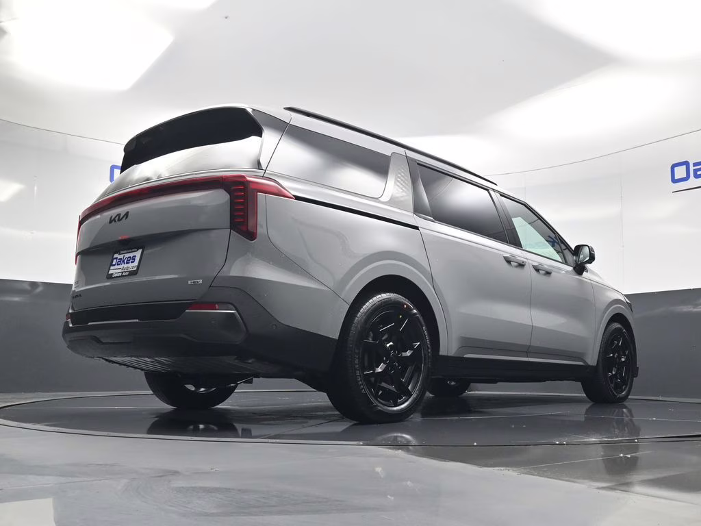 2026 Ceramic Silver Kia Carnival Hybrid SX Prestige FWD Van