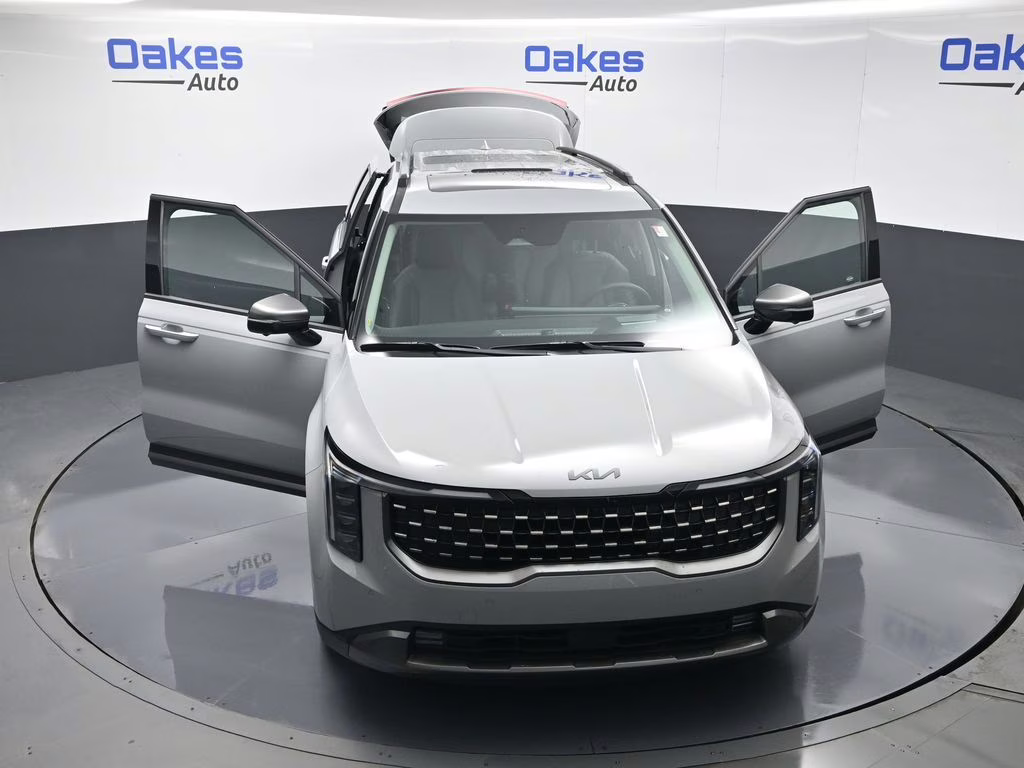 2026 Ceramic Silver Kia Carnival Hybrid SX Prestige FWD Van