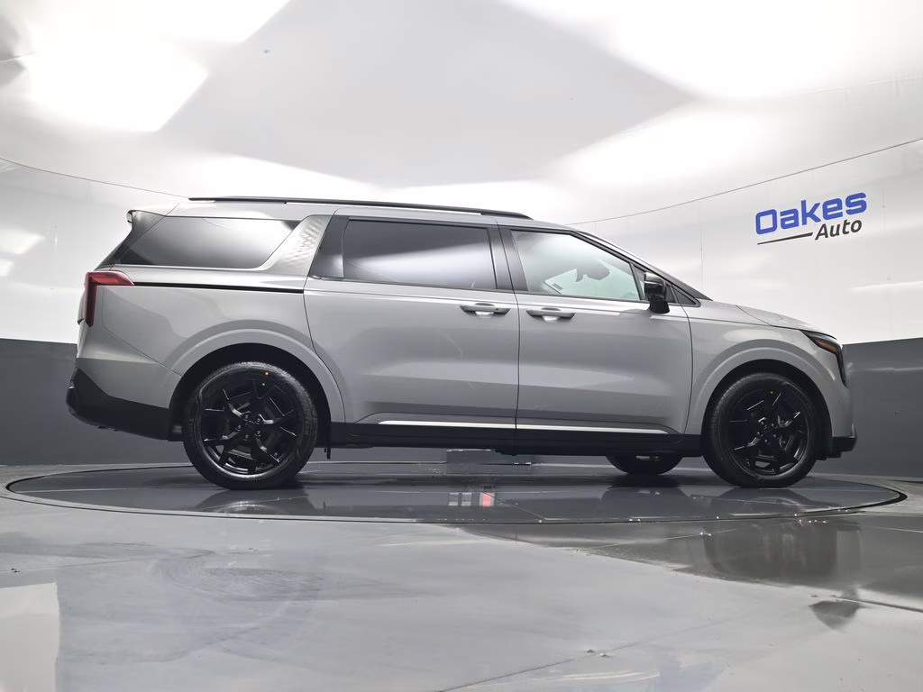 2026 Ceramic Silver Kia Carnival Hybrid SX Prestige FWD Van