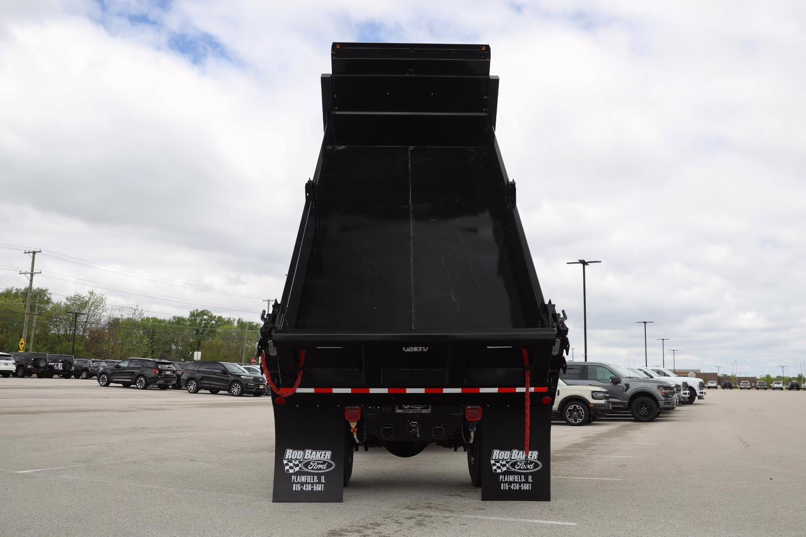 2027 Oxford White Ford F-750 Straight Frame Base RWD Truck
