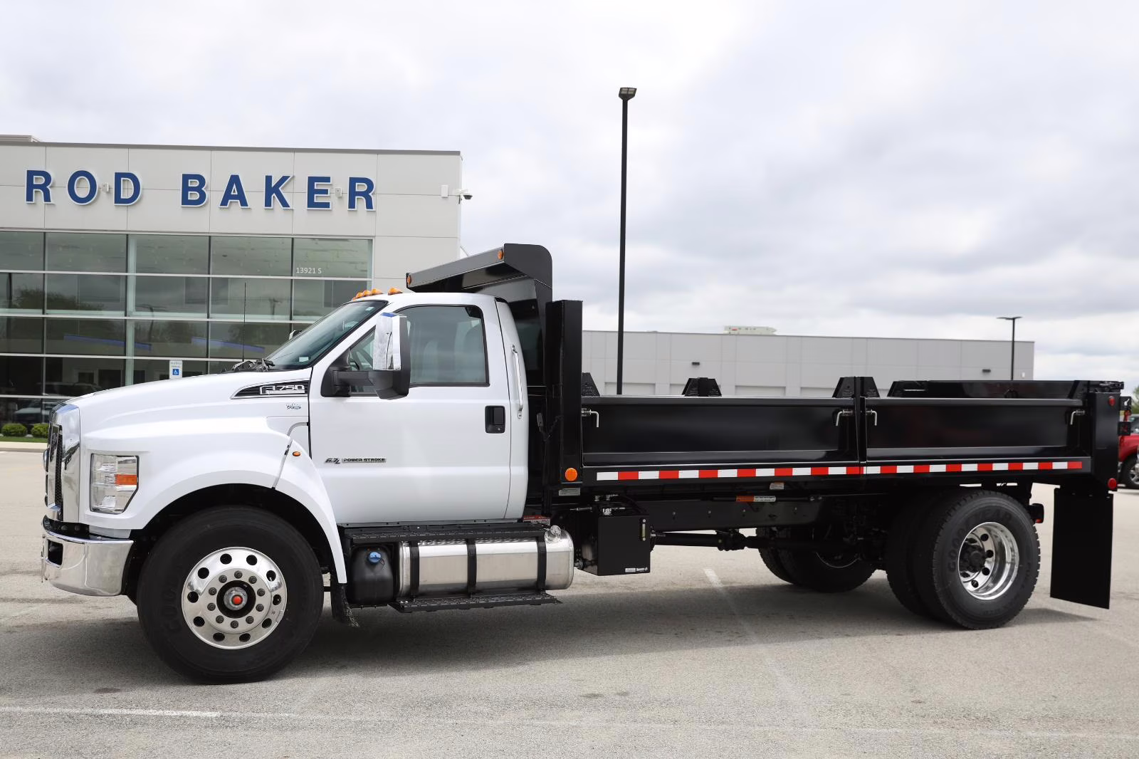 2027 Oxford White Ford F-750 Straight Frame Base RWD Truck