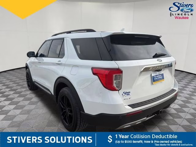 2023 White Metallic Ford Explorer XLT 4X4 SUV