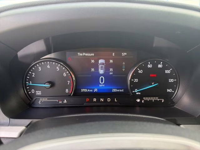 2023 White Metallic Ford Explorer XLT 4X4 SUV