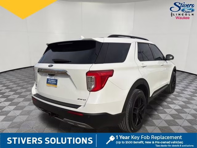 2023 White Metallic Ford Explorer XLT 4X4 SUV