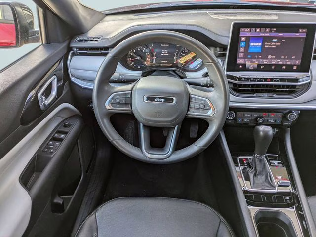 2023 Redline Pearlcoat Jeep Compass Limited 4X4 SUV