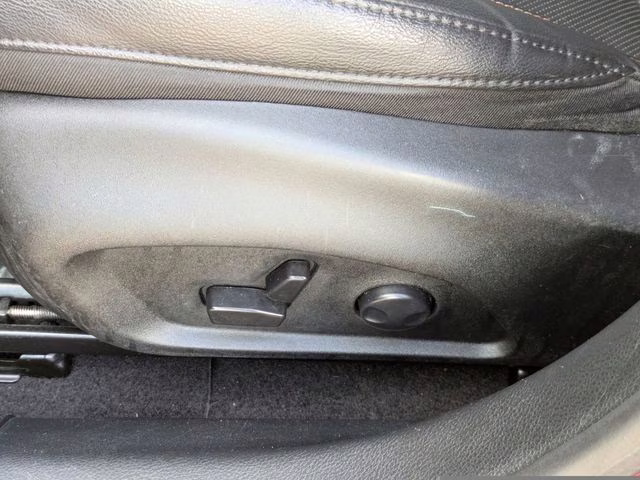 2023 Redline Pearlcoat Jeep Compass Limited 4X4 SUV