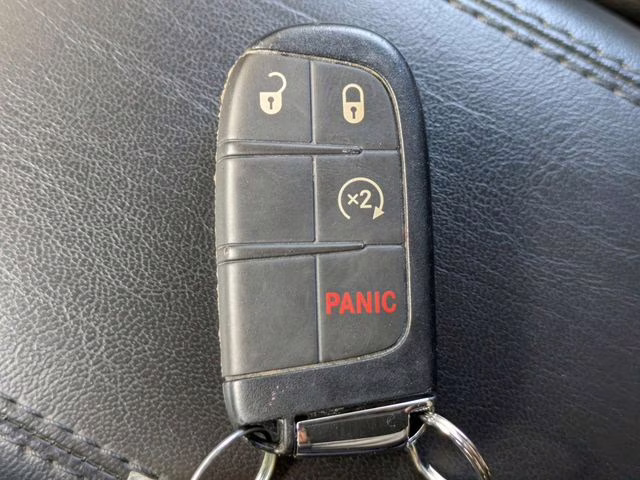 2023 Redline Pearlcoat Jeep Compass Limited 4X4 SUV