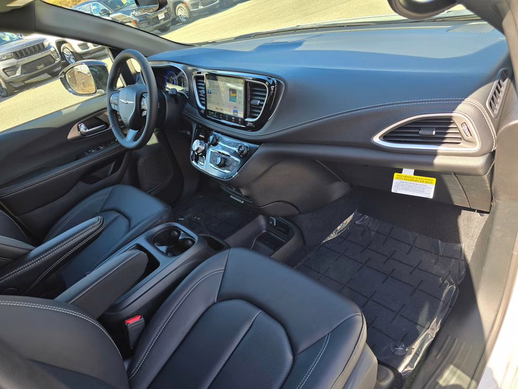 2026 Bright White Clearcoat Chrysler Pacifica Select FWD Van