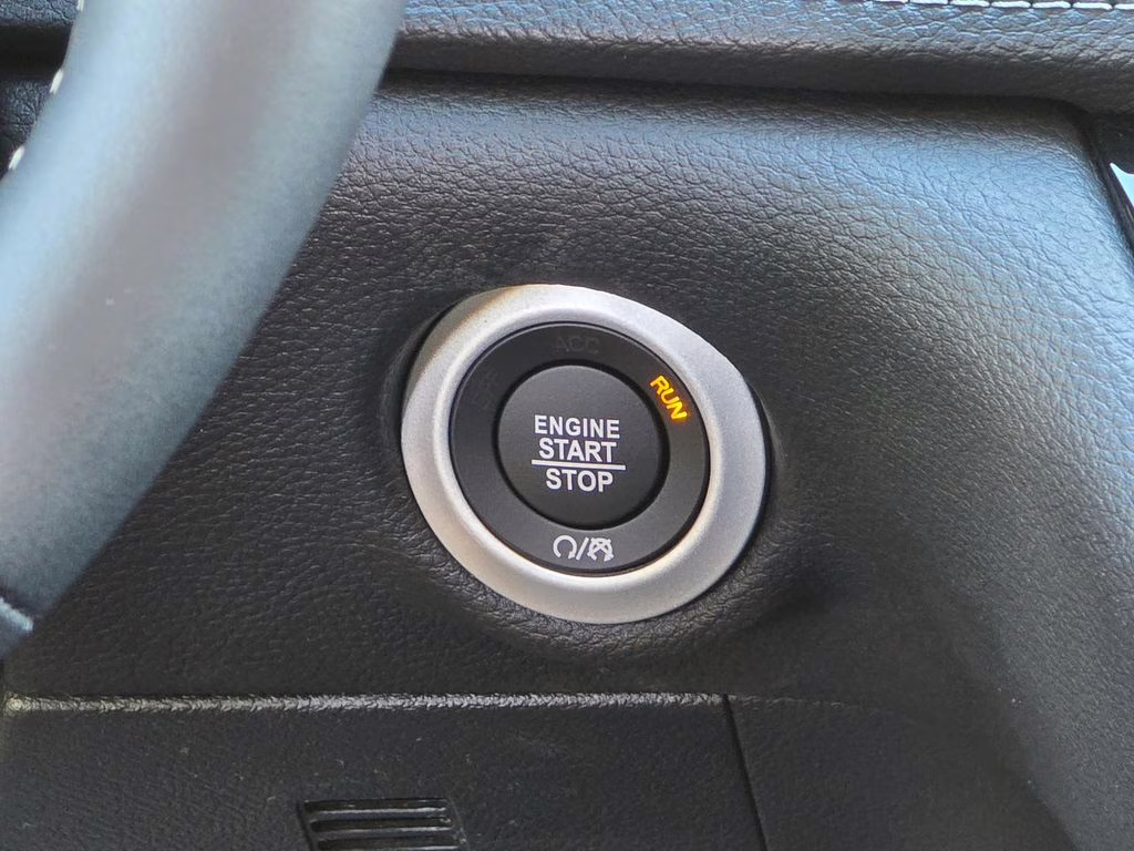 2026 Bright White Clearcoat Chrysler Pacifica Select FWD Van