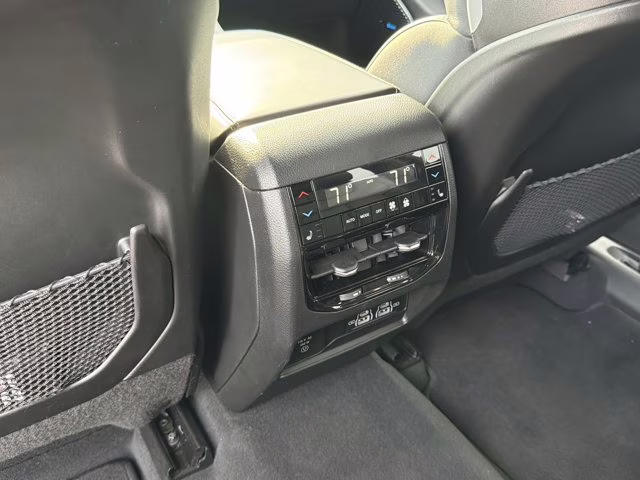 2023 Silver Zynith Jeep Grand Cherokee 4xe Overland 4X4 SUV