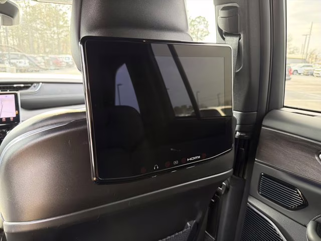 2023 Silver Zynith Jeep Grand Cherokee 4xe Overland 4X4 SUV