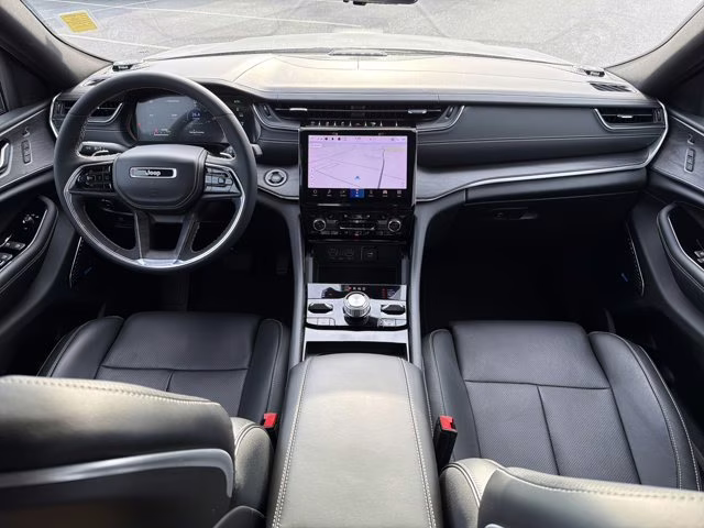 2023 Silver Zynith Jeep Grand Cherokee 4xe Overland 4X4 SUV