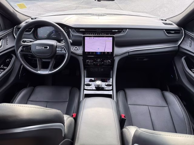 2023 Silver Zynith Jeep Grand Cherokee 4xe Overland 4X4 SUV