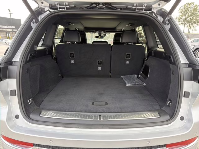 2023 Silver Zynith Jeep Grand Cherokee 4xe Overland 4X4 SUV