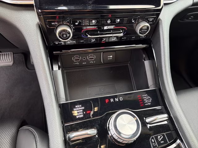 2023 Silver Zynith Jeep Grand Cherokee 4xe Overland 4X4 SUV