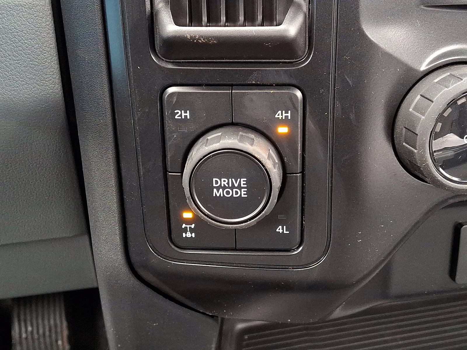 2026 Oxford White - Z1 Ford Super Duty F-250 SRW XL 4X4