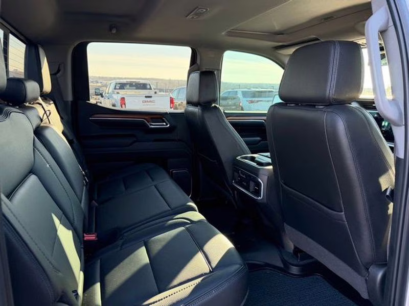 2022 Quicksilver Metallic GMC Sierra Denali 4X4 Truck