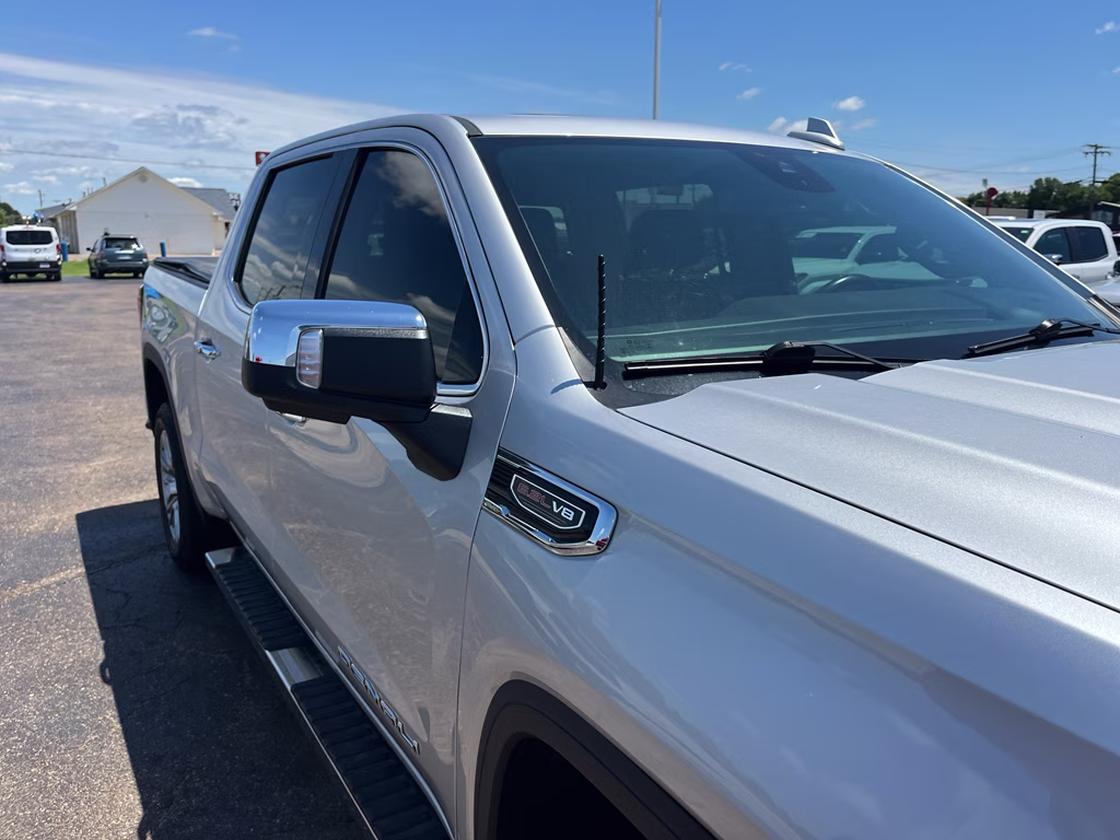 2022 Quicksilver Metallic GMC Sierra Denali 4X4 Truck