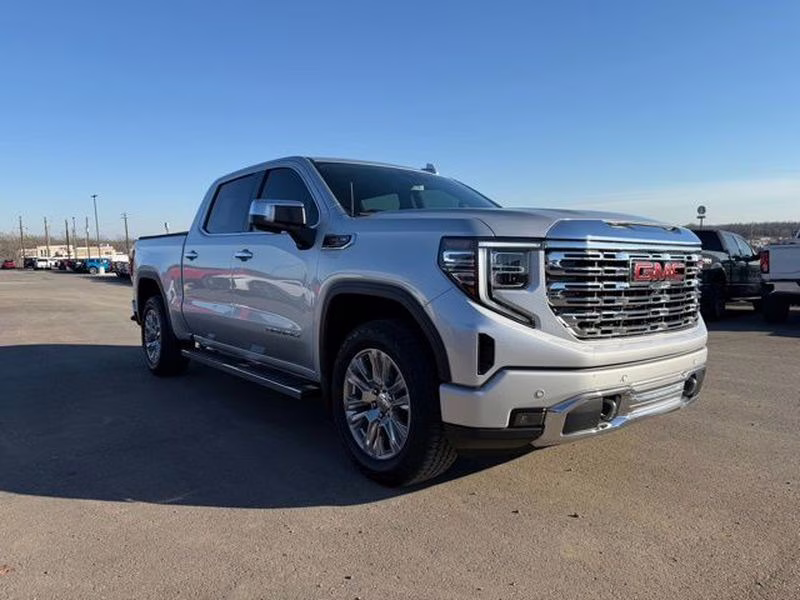 Used 2022 GMC Sierra 1500 Denali Denali with VIN 3GTUUGEL2NG622717 for sale in Little Rock
