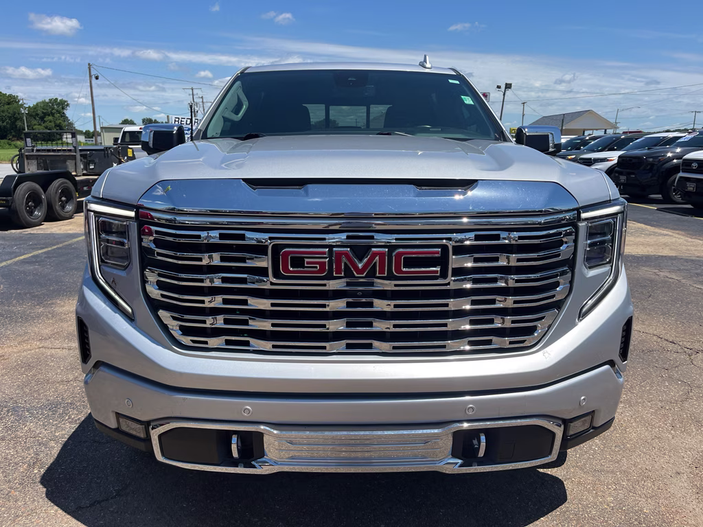 2022 Quicksilver Metallic GMC Sierra Denali 4X4 Truck