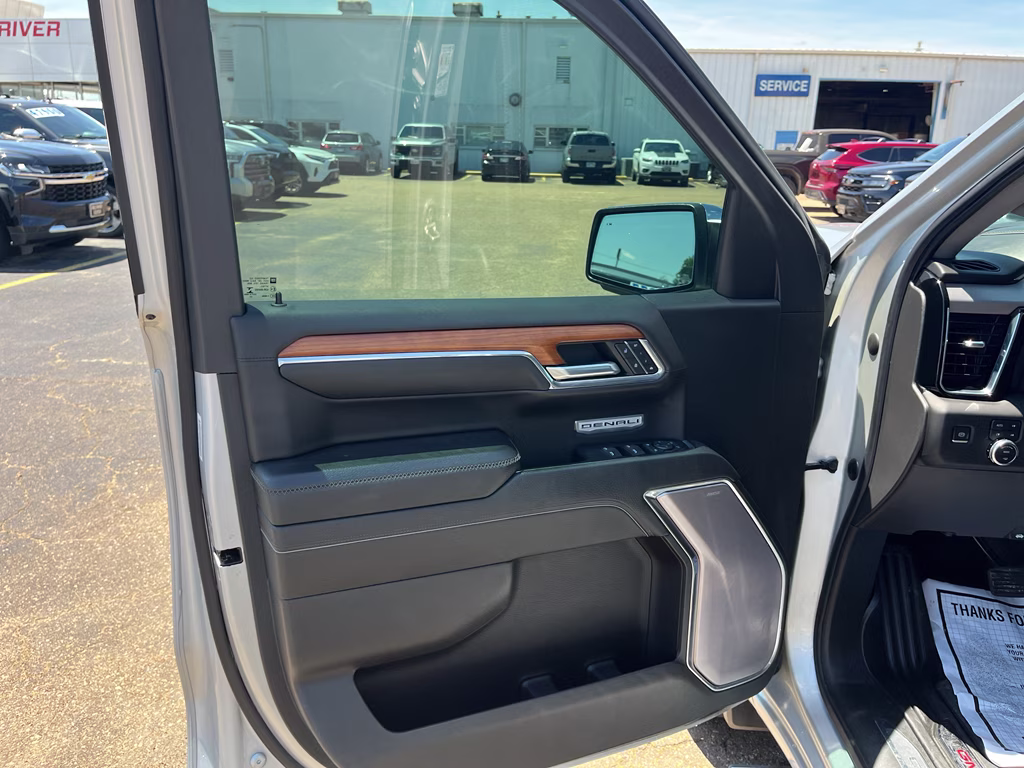 2022 Quicksilver Metallic GMC Sierra Denali 4X4 Truck