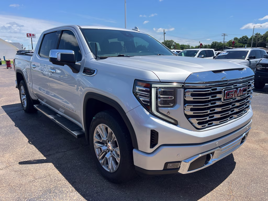 2022 Quicksilver Metallic GMC Sierra Denali 4X4 Truck