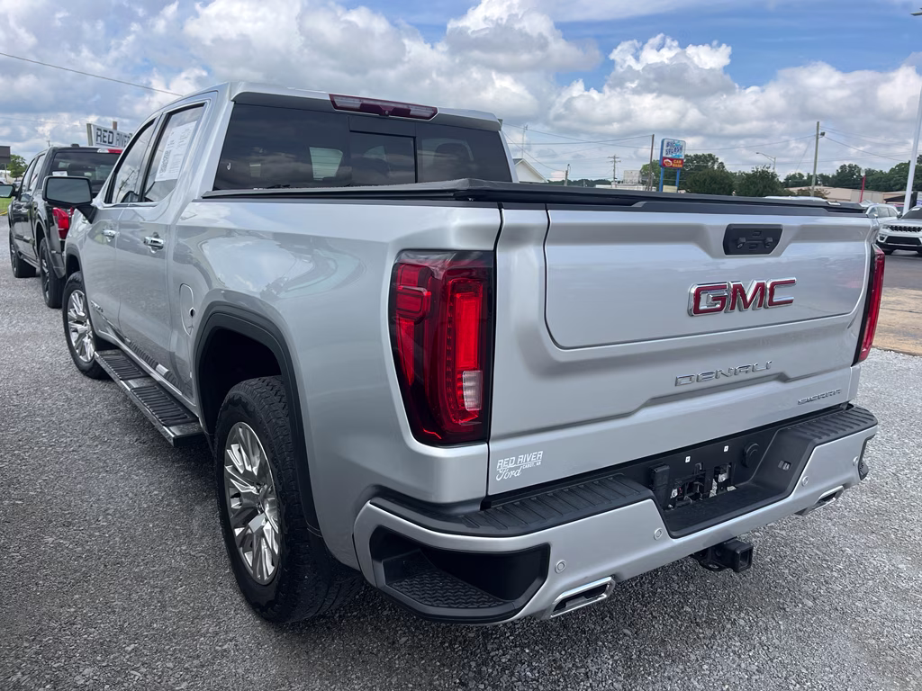2022 Quicksilver Metallic GMC Sierra Denali 4X4 Truck